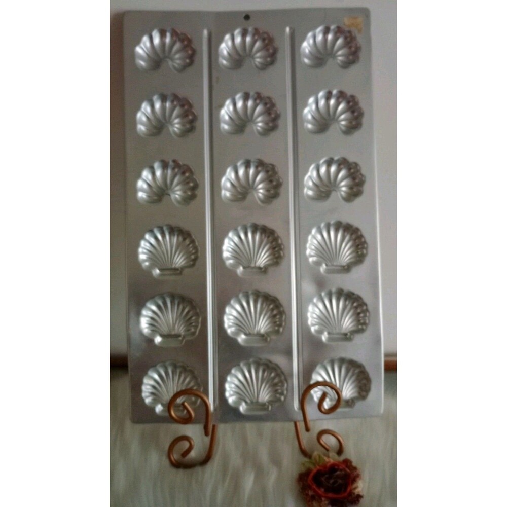Vintage Wilton Cookie "Seashell" Mold Metal Tray